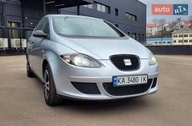 Хэтчбек SEAT Toledo 2004 в Киеве