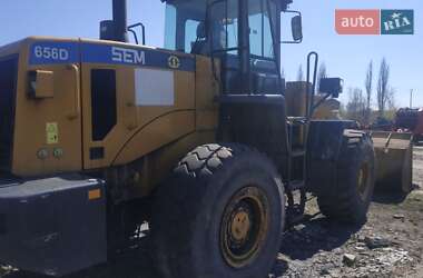 Фронтальні навантажувачі SEM 656 2017 в Сумах