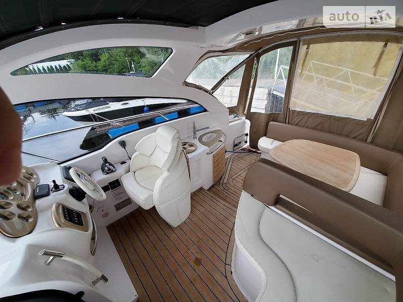 Моторная яхта Sessa Marine C32 2013 в Киеве фото 4 Моторная яхта Sessa Marine C32 2013 в Киеве