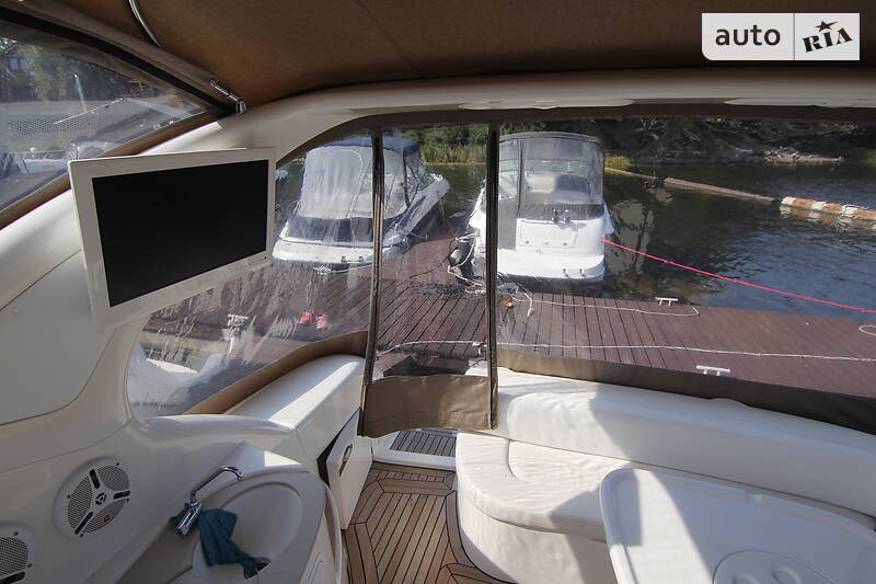 Моторна яхта Sessa Marine C32 2003 в Києві фото 18 Моторна яхта Sessa Marine C32 2003 в Києві
