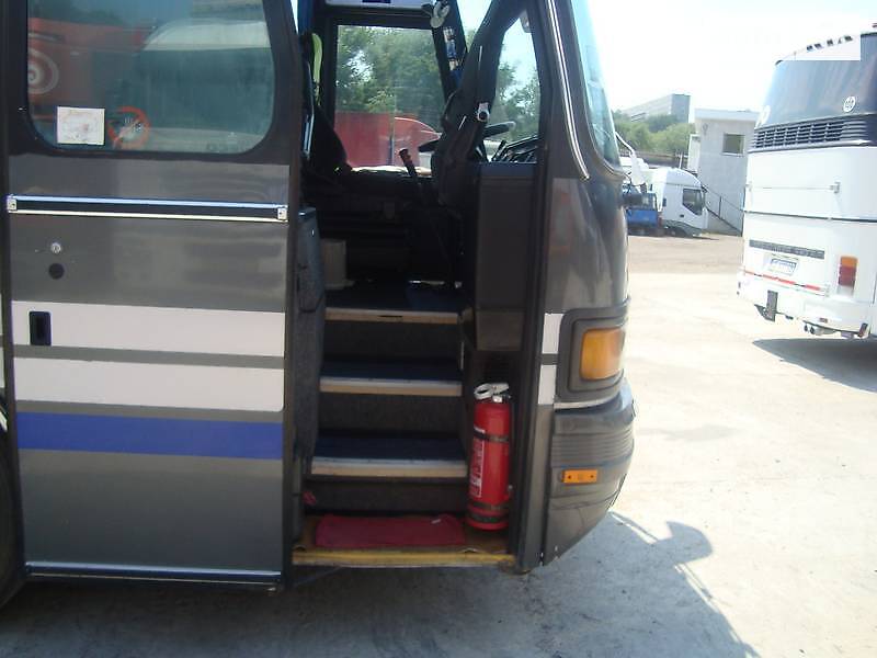 Туристический / Междугородний автобус Setra S 215 1999 в 