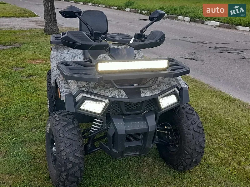 Shark 300 Titan 2025