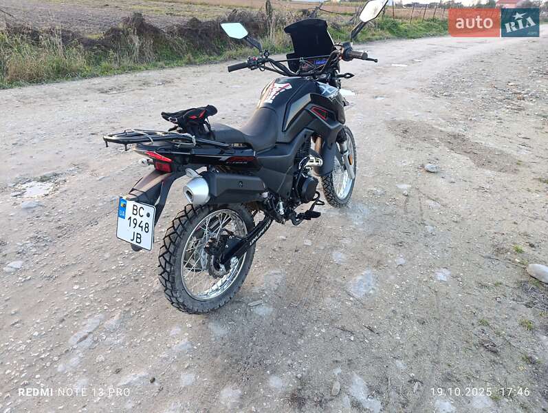 Мотоцикл Спорт-туризм Shineray X-Trail 200 2024 в Рудниках фото 6 Мотоцикл Спорт-туризм Shineray X-Trail 200 2024 в Рудниках