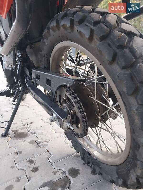 Мотоцикл Многоцелевой (All-round) Shineray X-Trail 250 2023 в Ивано-Франковске фото 10 Мотоцикл Многоцелевой (All-round) Shineray X-Trail 250 2023 в Ивано-Франковске