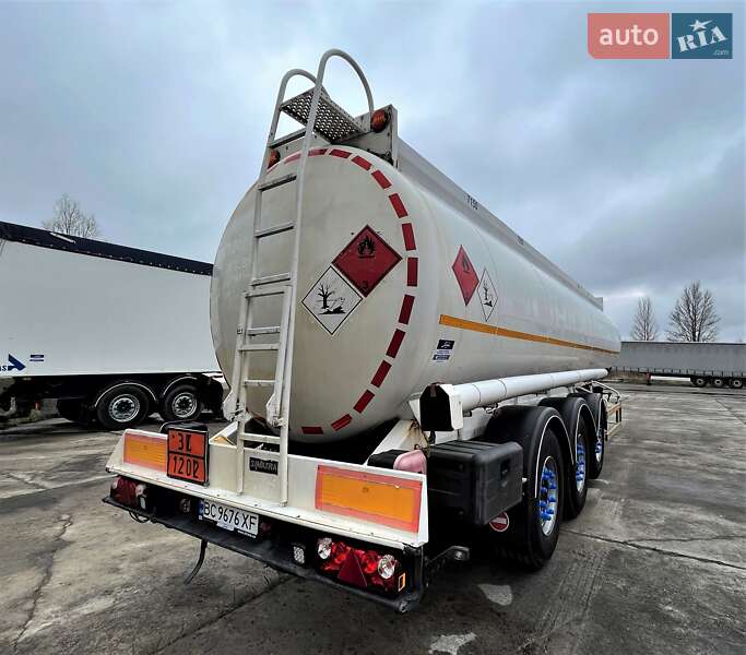 Цистерна полуприцеп Simatra NC-02 2007 в Львове