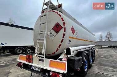 Цистерна полуприцеп Simatra NC-02 2007 в 