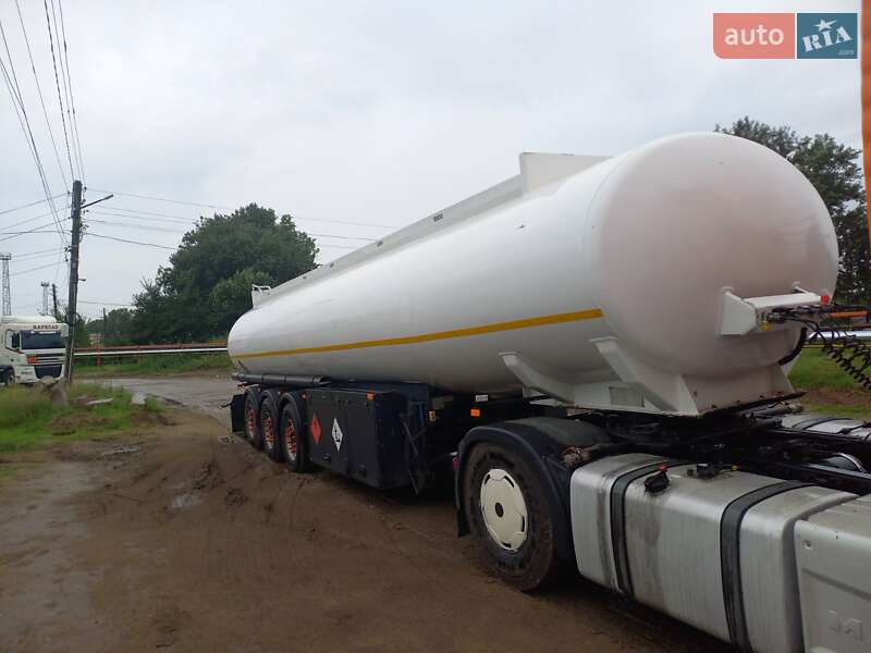 Цистерна полуприцеп Simatra NC-02 2004 в Кривом Роге