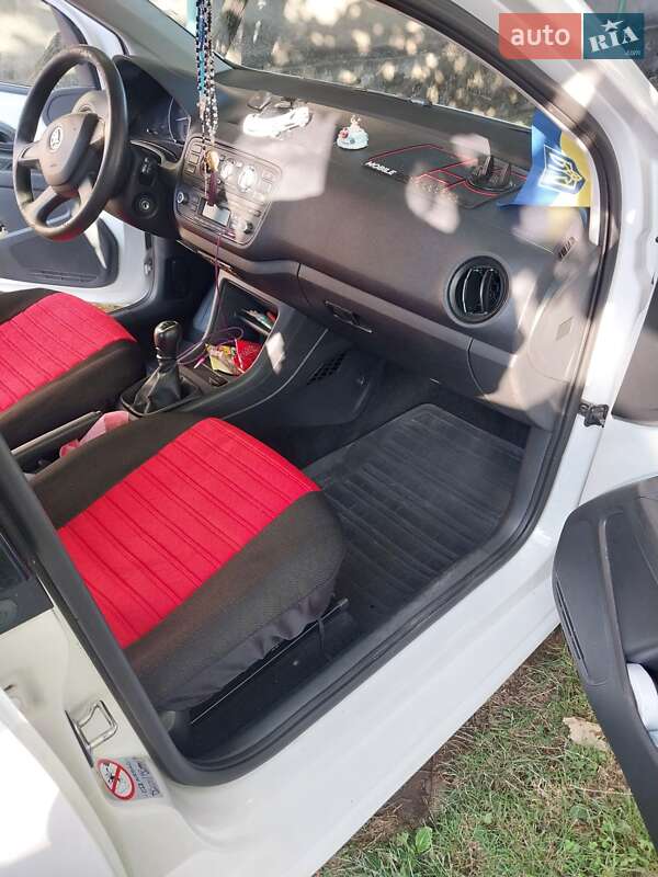 Хетчбек Skoda Citigo 2013 в Ужгороді