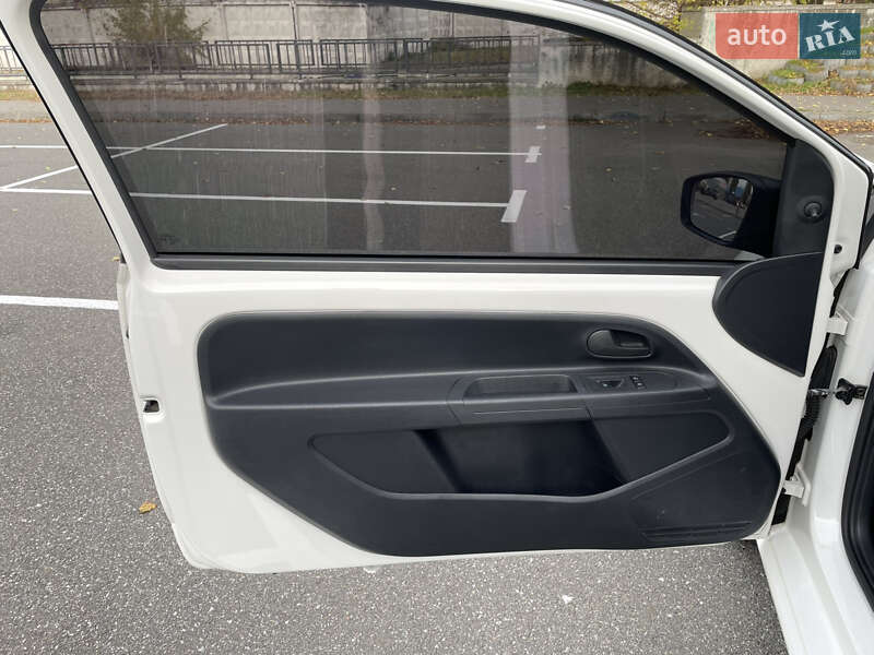 Хэтчбек Skoda Citigo 2013 в Киеве