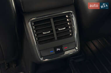 Позашляховик / Кросовер Skoda Enyaq iV 2021 в 