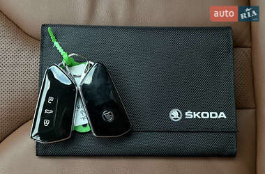 Внедорожник / Кроссовер Skoda Enyaq iV 2022 в 