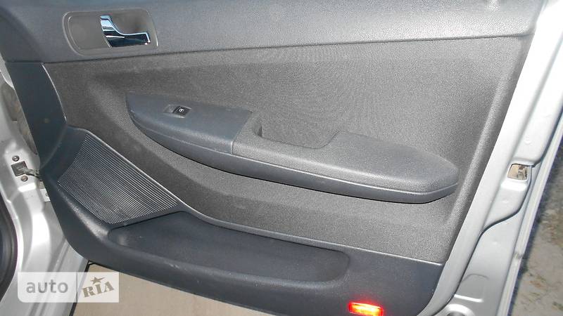 Універсал Skoda Fabia 2006 в Дубровиці