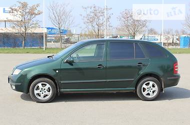 Хэтчбек Skoda Fabia 2004 в Днепре