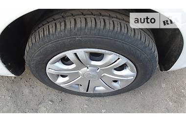 Хэтчбек Skoda Fabia 2012 в 