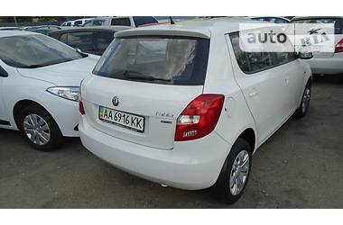 Хэтчбек Skoda Fabia 2012 в 