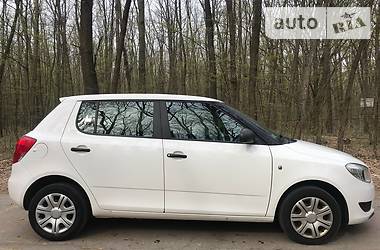 Хэтчбек Skoda Fabia 2011 в Кропивницком