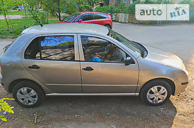 Хэтчбек Skoda Fabia 2006 в Киеве