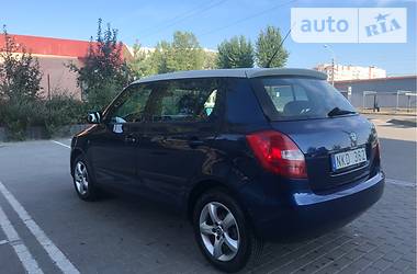 Хэтчбек Skoda Fabia 2010 в Львове