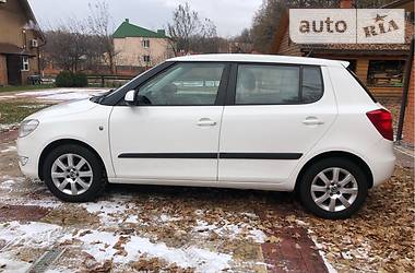 Хэтчбек Skoda Fabia 2011 в Знаменке