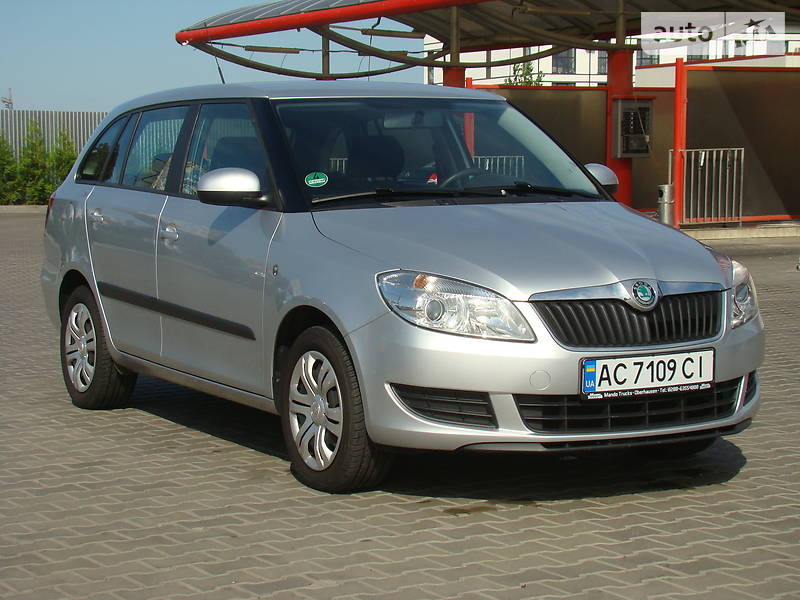 Универсал Skoda Fabia 2011 в Луцке