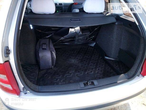 Універсал Skoda Fabia 2003 в Сумах