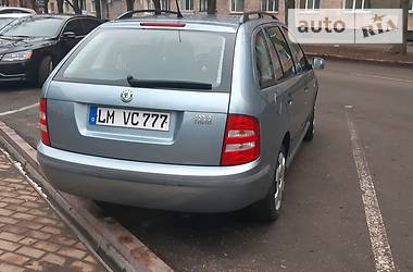 Универсал Skoda Fabia 2004 в Полтаве