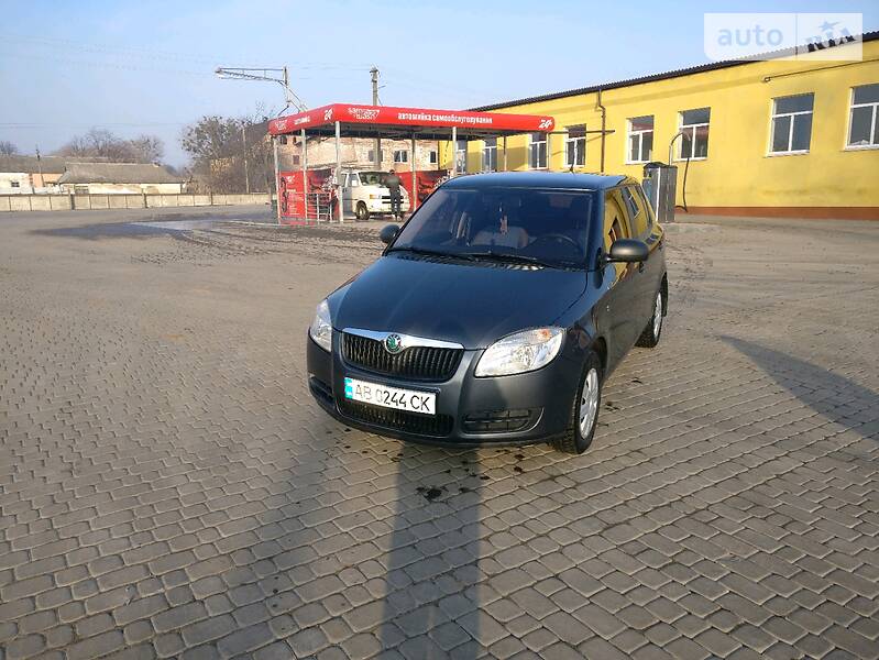 Хетчбек Skoda Fabia 2009 в Іллінцях фото Хетчбек Skoda Fabia 2009 в Іллінцях