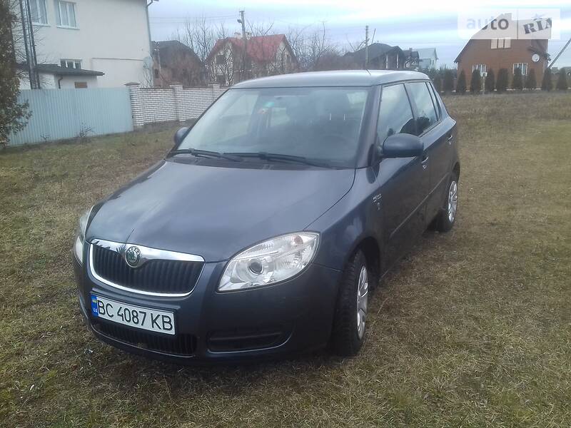 Хетчбек Skoda Fabia 2008 в 