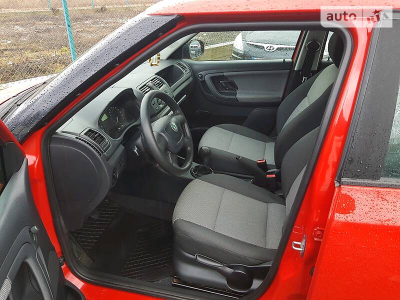 Хэтчбек Skoda Fabia 2010 в Тячеве