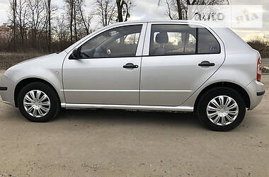 Хетчбек Skoda Fabia 2005 в 