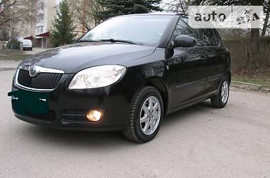Хетчбек Skoda Fabia 2009 в 