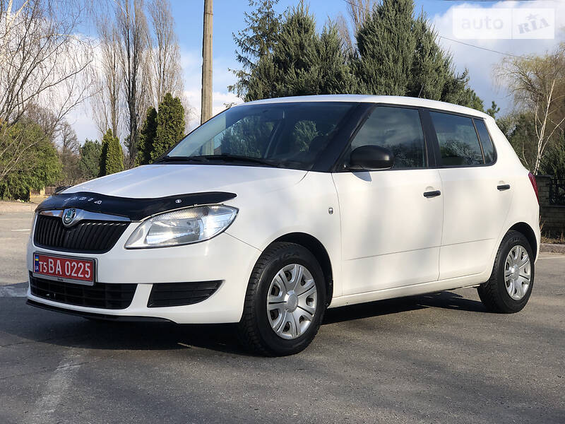 AUTO.RIA – Продам Шкода Фабия 2011 дизель 1.6 хэтчбек бу в Харькове .