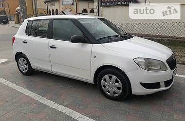 Хетчбек Skoda Fabia 2012 в 