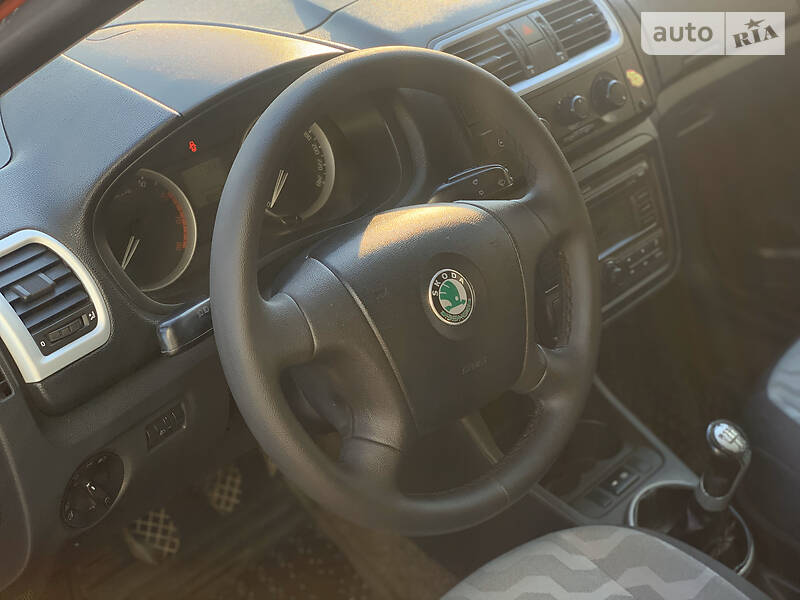 Хетчбек Skoda Fabia 2008 в Луцьку
