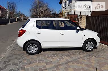 Седан Skoda Fabia 2011 в 
