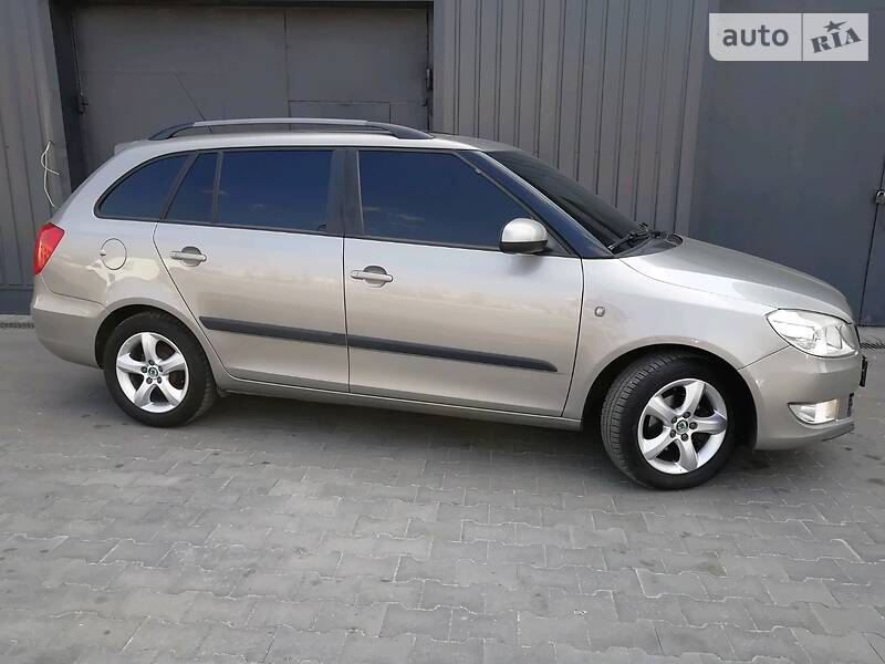 Універсал Skoda Fabia 2011 в Павлограді