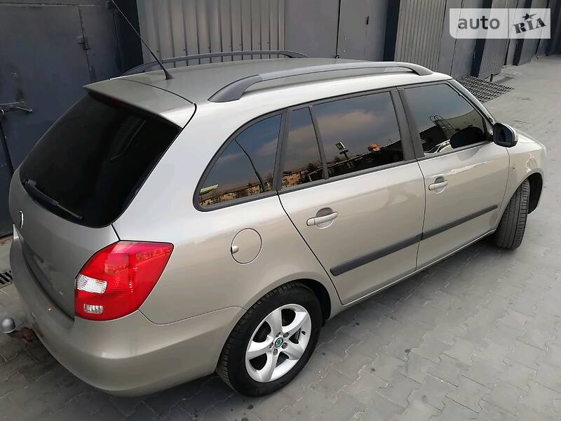 Універсал Skoda Fabia 2011 в Павлограді