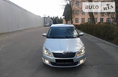 Хетчбек Skoda Fabia 2011 в 