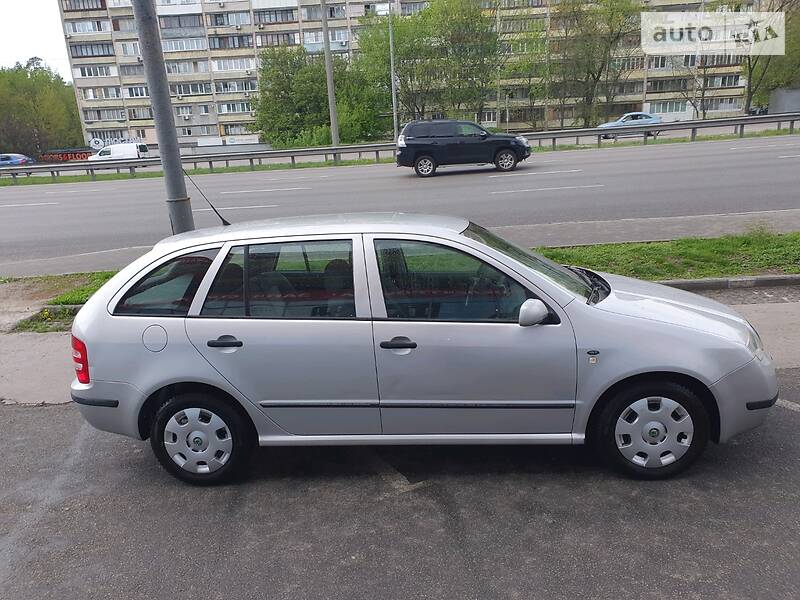 Універсал Skoda Fabia 2001 в Києві