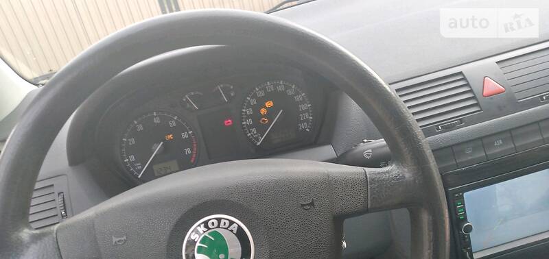 Хэтчбек Skoda Fabia 2002 в Тячеве