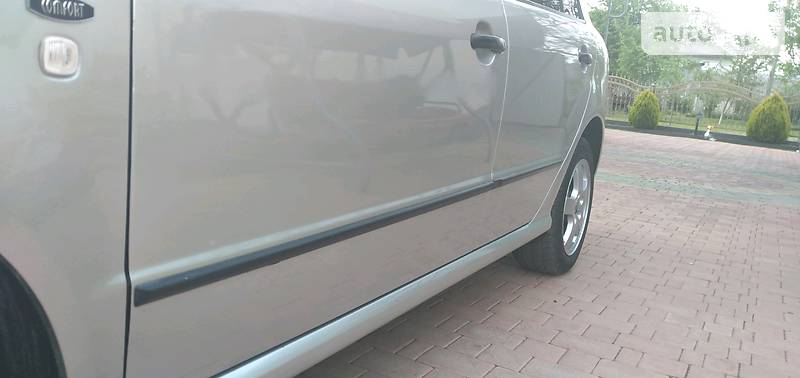 Хэтчбек Skoda Fabia 2002 в Тячеве