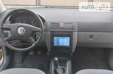 Хетчбек Skoda Fabia 2002 в 