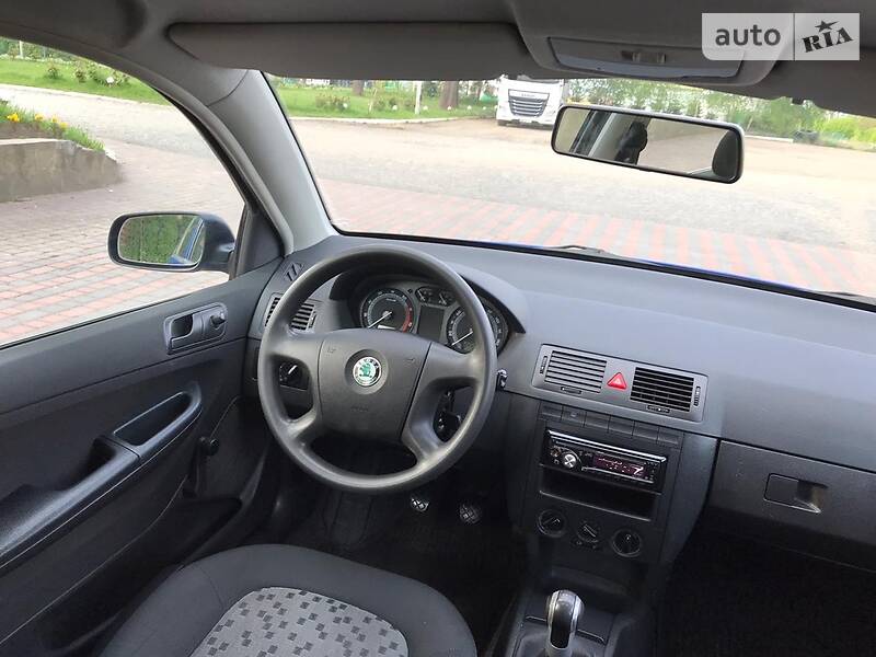 Хетчбек Skoda Fabia 2006 в Старокостянтинові