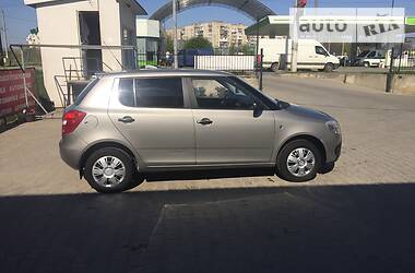 Хетчбек Skoda Fabia 2009 в 
