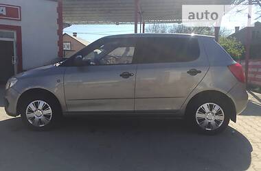 Хетчбек Skoda Fabia 2009 в 