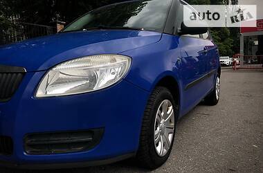 Хэтчбек Skoda Fabia 2009 в Киеве