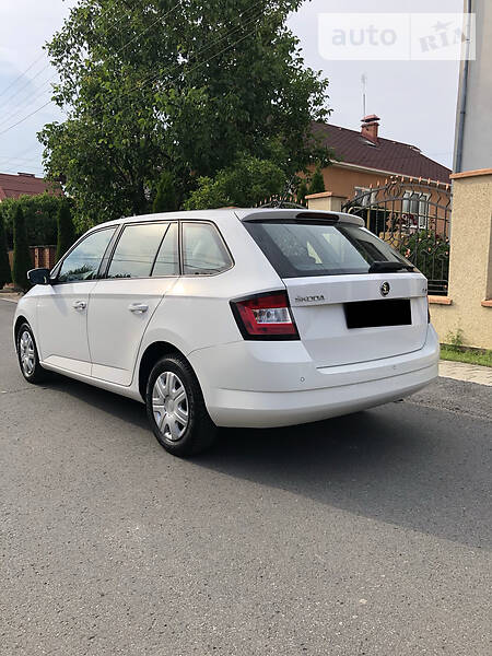 Універсал Skoda Fabia 2015 в Ужгороді фото 3 Універсал Skoda Fabia 2015 в Ужгороді