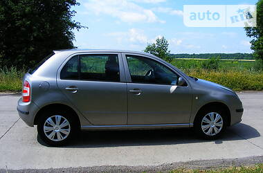 Хэтчбек Skoda Fabia 2006 в Сумах