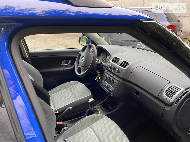 Універсал Skoda Fabia 2008 в Луцьку