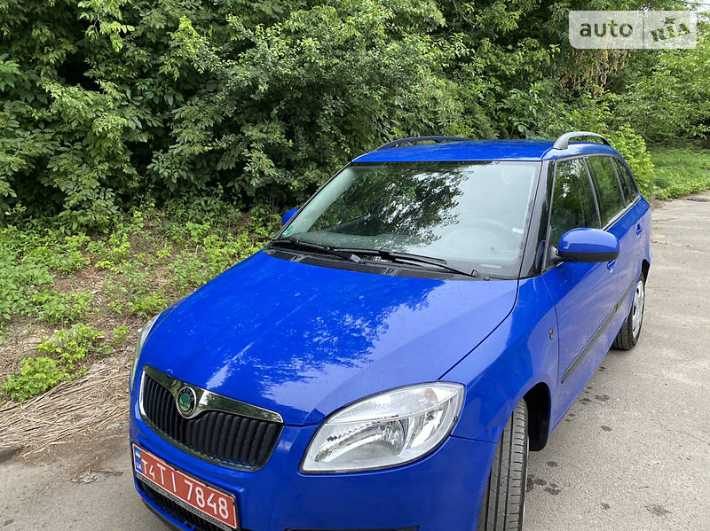Універсал Skoda Fabia 2008 в Луцьку